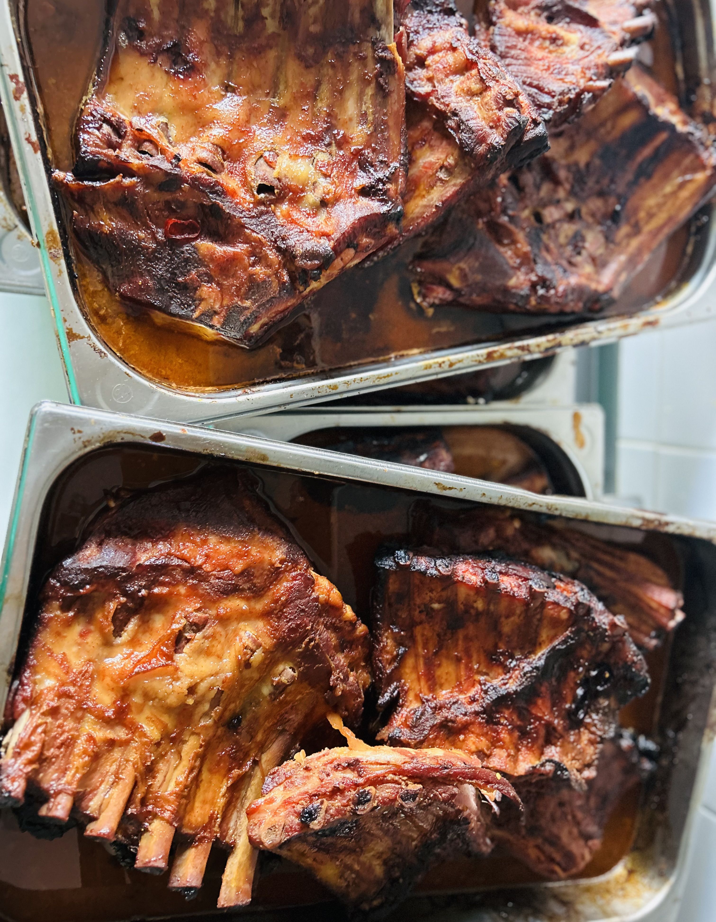 Pečená žebra v medové marinádě