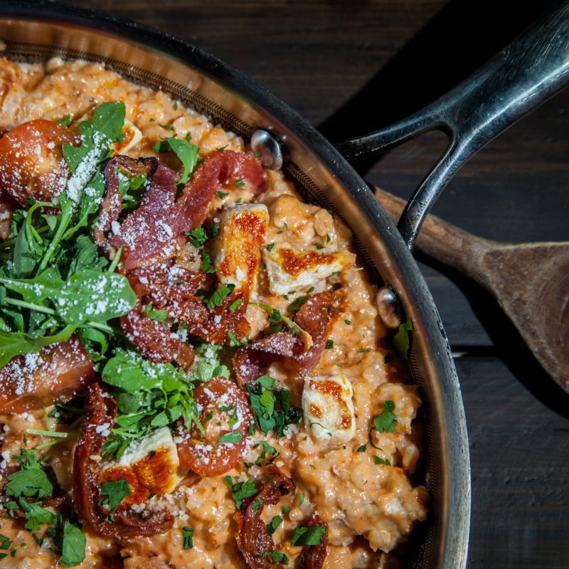 Ze sušených rajčat s kuřecím masem