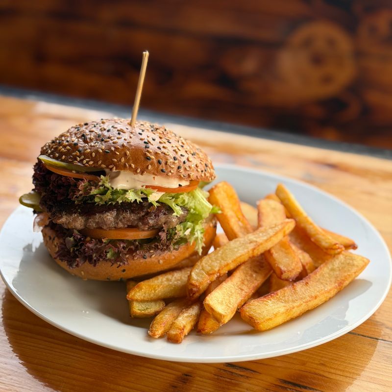 Hamburger & bramborový chips