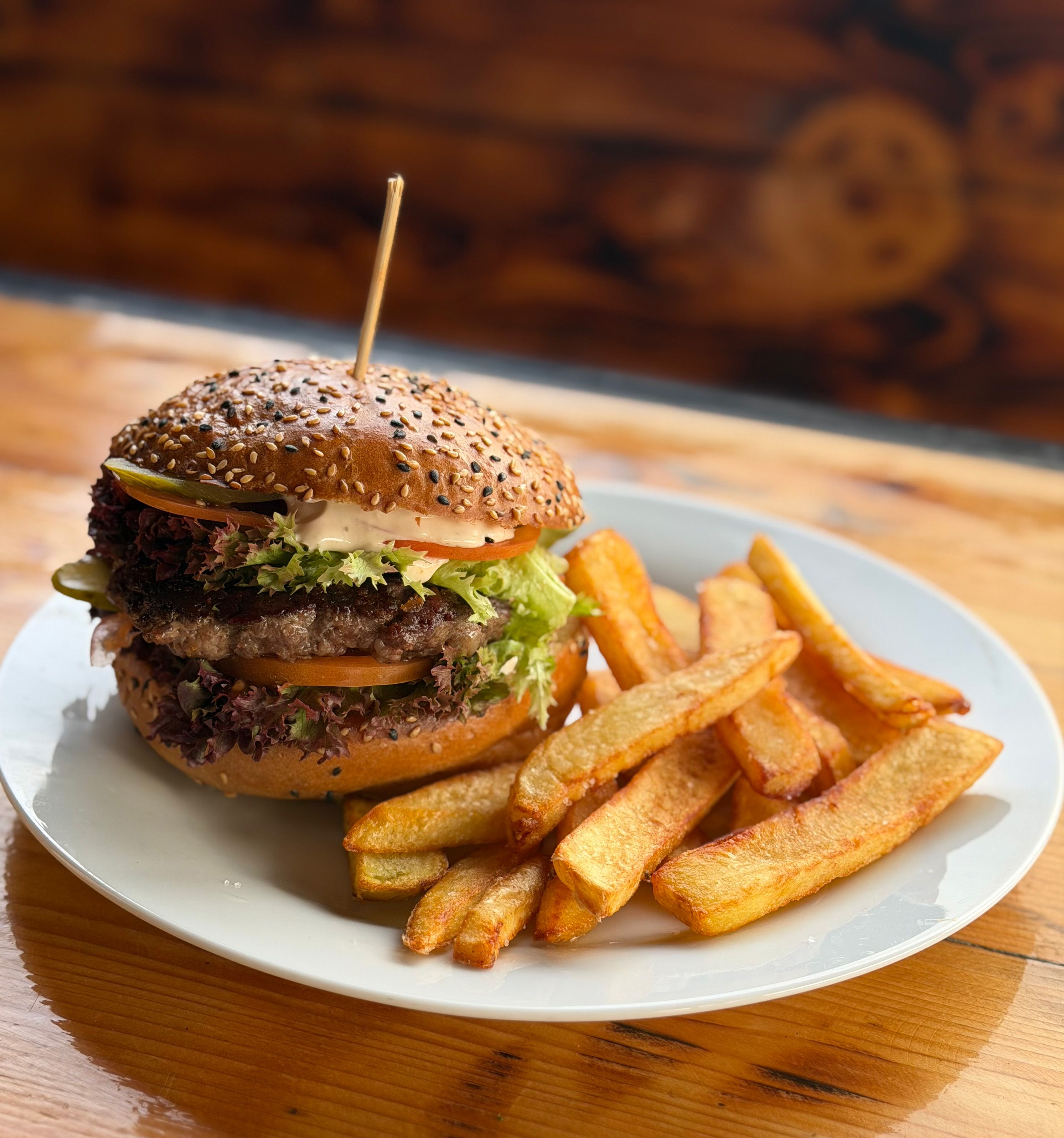 Hamburger & bramborový chips
